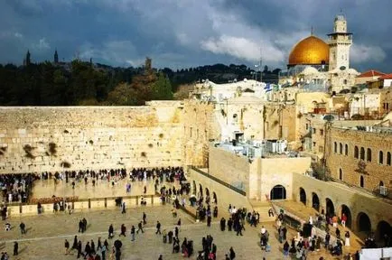 Плачещата стена в Ерусалим