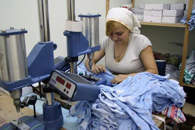 Gyártása gyermek ruházat csecsemők, gyermekek ruházati nagykereskedés, kötöttáru a gyártótól