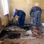 ремонт етаж Хрушчов в старата дървения под, бетонна основа
