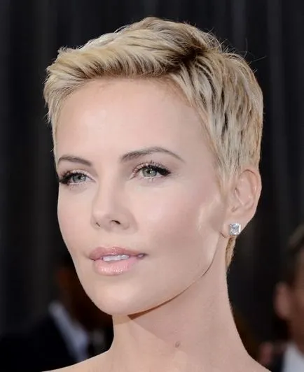 Charlize Theron, cu o tunsoare scurta - Ms - Intuiție pentru femei