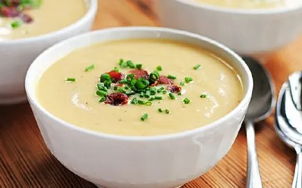Сирене супа на топено сирене