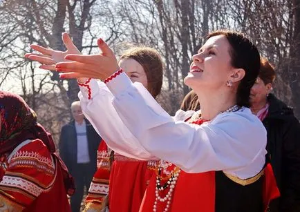 Szimbólumok a tavasz a különböző népek, ébreszt az élet