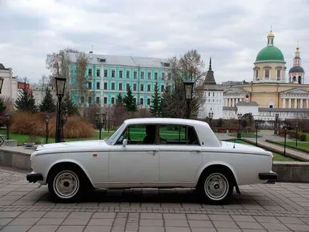 Esküvő, bérleti díj (bérleti) Rolls Royce Phantom és egy szellem sofőrrel