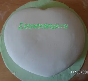 Cake szívében öntött - a recept egy fotó