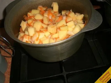 Задушени картофи с агнешки ребра (стъпка по стъпка рецепта със снимки)