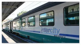 Италиански влак Trenitalia междуградски, frecciarossa, итало и intercitynotte