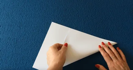 Vágja ki a hópehely a papír saját kezűleg, fotó, videó