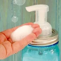 Течен сапун нежна грижа и приятно почистване