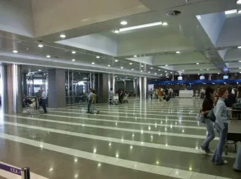 Airport Thessaloniki Görögország, ahol volt, és hogyan juthatunk el oda, hogy mit lát