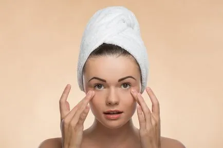 7 reguli de make-up pentru cei care poarta lentile de contact