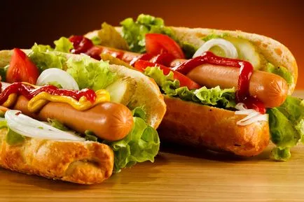 4 Feltételek finom hot dog