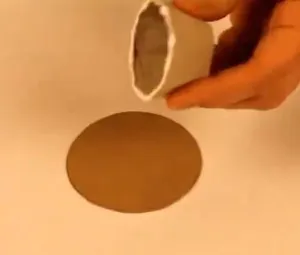 На яйце тави, от хартия със собствените си ръце