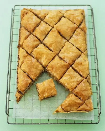 Főzni baklava leveles tészta, tejet inni