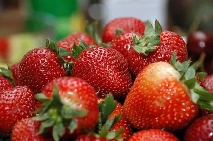 Strawberry descriere coroana soiului, comentarii