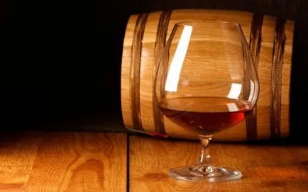 Cognac de vin la domiciliu - aromatice și băutură plăcută