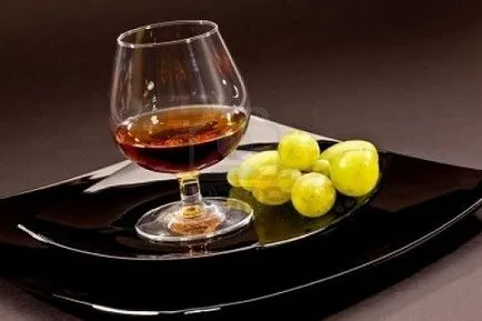 Cognac de vin la domiciliu - aromatice și băutură plăcută