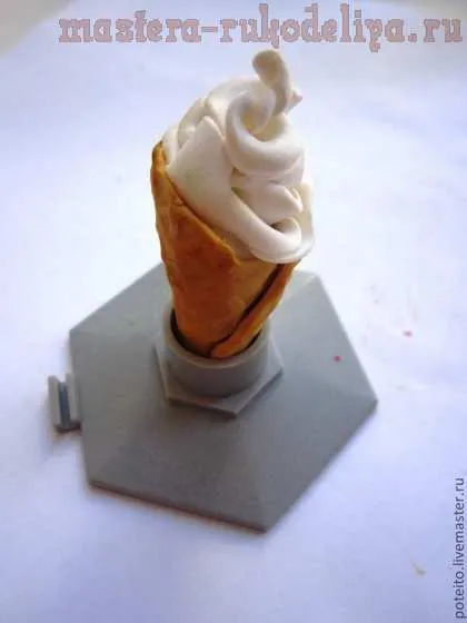 Майсторски клас по моделиране на полимерна глина сладолед - рог