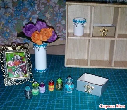 păpuși în miniatură, cu propriile lor mâini - un dulap pentru Barbie - acasă Mamele