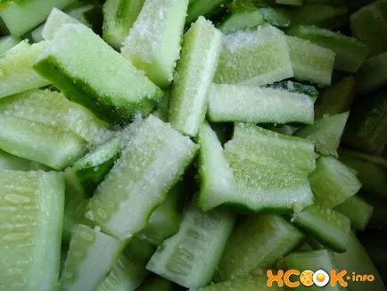 Uborka koreai - a legfinomabb recept ecetes saláta