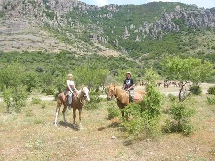 Odihnească-se în Crimeea, în vreme de toamnă, divertisment, preturi