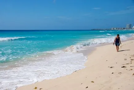 Plajele din Cancun și Acapulco