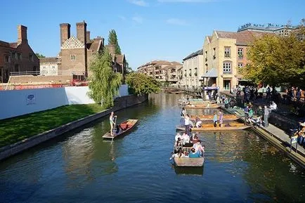 Călătoria de la Londra la Cambridge, a se vedea în Cambridge, știu în străinătate