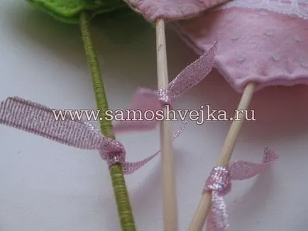 buchet romantic cu inima lor, mâinile realizate din pâslă pe un stick - samoshveyka - site-ul pentru fanii de cusut