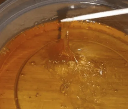 reteta Paste shugaring cu miere într-un cuptor cu microunde - îndepărtarea părului