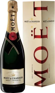 Champagne újév 2016. gyöngyöző bort vagy pezsgőt jobb választani egy újévi asztalra,