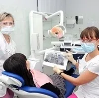 Clinica stomatologică „toate propriu! „Pe ax Krutitsk m