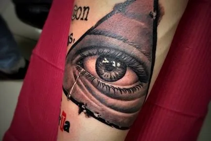 Tattoo-látó szem - vagyis kép - tetováló stúdió laktanya