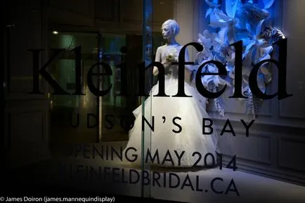 A kifinomult design az esküvői bemutatóterem Kleinfeld Torontóban