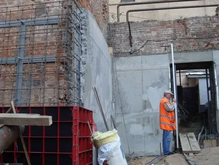 Укрепване инструкции видео монтаж тухлен зид с ръцете си, как да се заздравят основите, колоните,