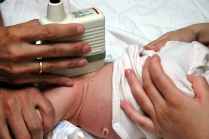 Узи бедрата на новородени бебета - защо не е необходимо да се страхуват от