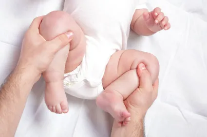 șoldurile Uzi nou-născuților - de ce nu este necesar să se teamă de