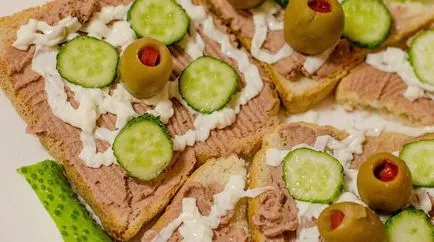 Sandwich delicioase cu pate