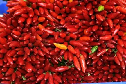 Csípős paprika téli receptek pácolt, fűszeres, egyszerű megőrizni, sterilizálás nélküli,