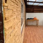Дървена мозайка на фасадата на употребата (15 снимки)