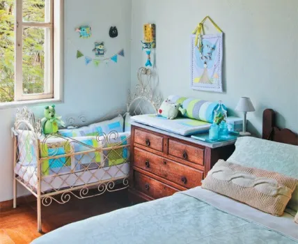 Proiectarea un dormitor cu un pat de copii, iar designul interior al casei dvs.