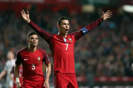 Fotbalistul Cristiano Ronaldo a devenit tata de gemeni nascuti la o mama surogat