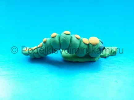 Caterpillar plastilină