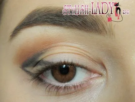 Emerald szem make-up, lépésről lépésre bemutató fotókkal