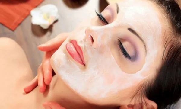 Almond peeling facial, sănătos