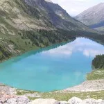 Multinsky езеро на снимките Алтай, описание