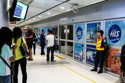 Cum se ajunge de la aeroportul din Bangkok Suvarnabhumi cu metroul