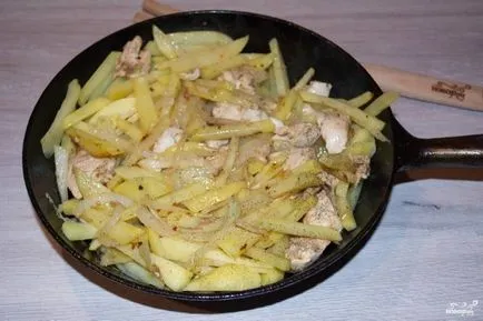 Hús francia egy serpenyőben - lépésről lépésre recept fotók