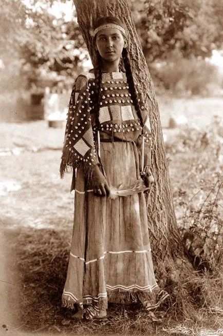 Облекло северноамериканските индианци