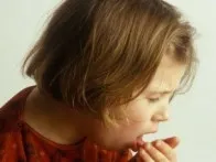 Maradék köhögés kezelésére gyermekeknél és felnőtteknél
