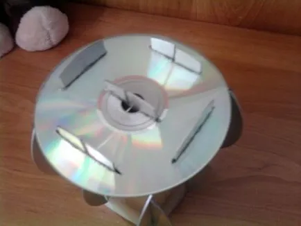 Поставки за писалки от CD-ROM устройството