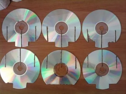 Поставки за писалки от CD-ROM устройството